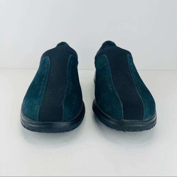 St. John's Bay Women Classic Sneaker Sz 8 Green Suede Slip-On Cushioned Footbed - Picture 9 of 16